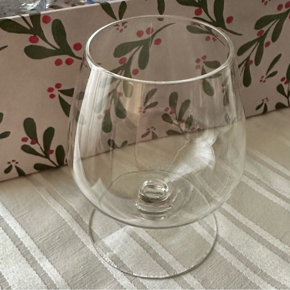 Assorted Vintage Glassware Set - Picture 7 of 8